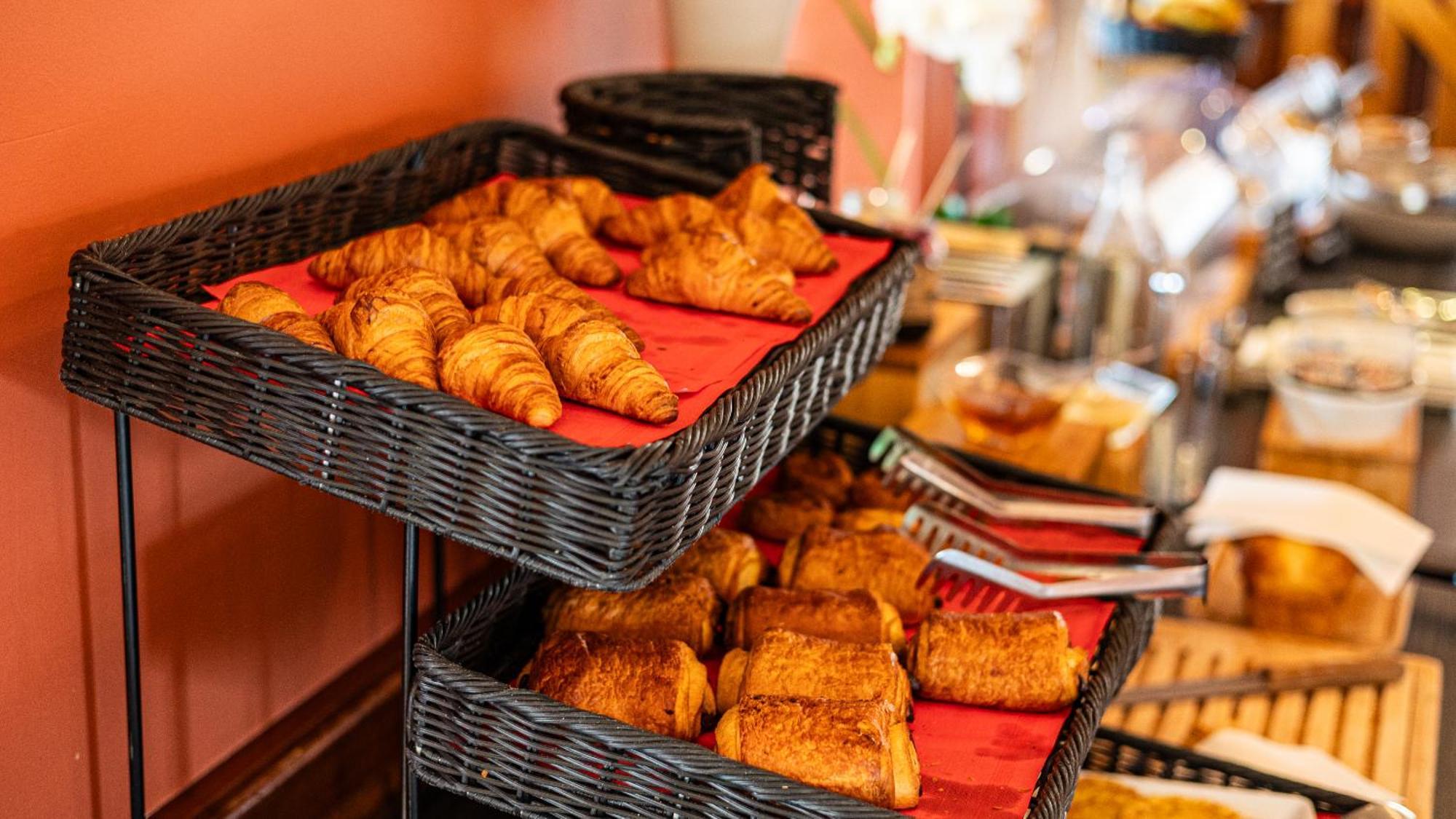 Logis Hostellerie D'Aussois ซีมูร์-ออง-โอซัวร์ ภายนอก รูปภาพ