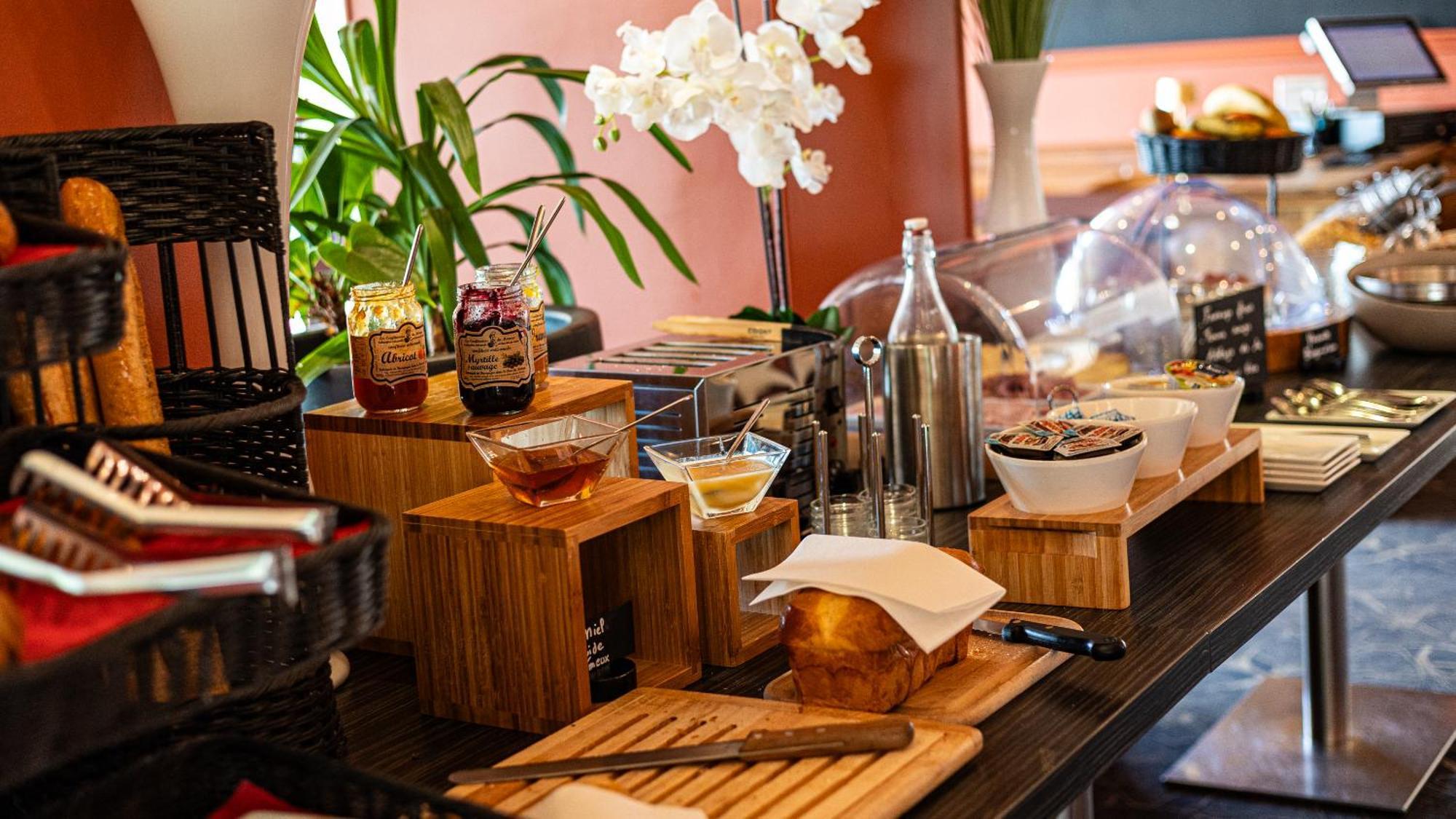 Logis Hostellerie D'Aussois ซีมูร์-ออง-โอซัวร์ ภายนอก รูปภาพ