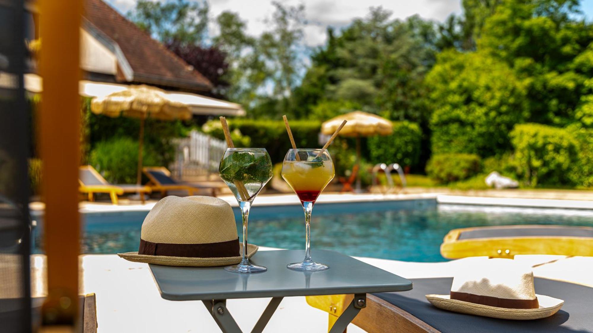 Logis Hostellerie D'Aussois ซีมูร์-ออง-โอซัวร์ ภายนอก รูปภาพ