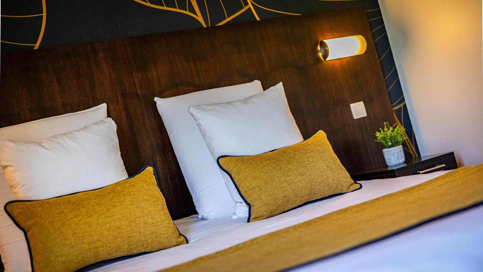 Logis Hostellerie D'Aussois ซีมูร์-ออง-โอซัวร์ ภายนอก รูปภาพ