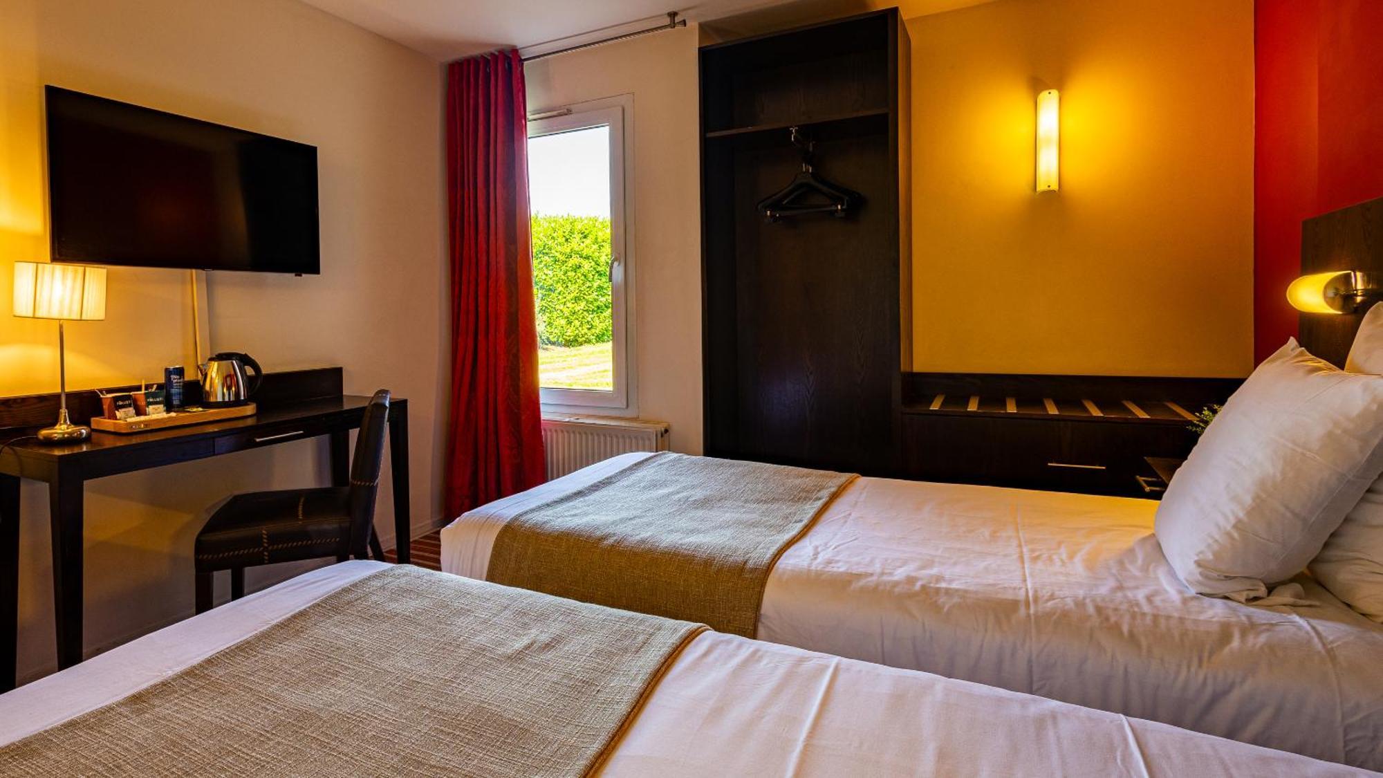 Logis Hostellerie D'Aussois ซีมูร์-ออง-โอซัวร์ ภายนอก รูปภาพ