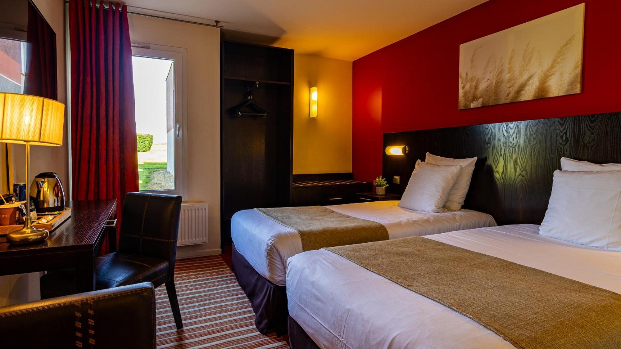 Logis Hostellerie D'Aussois ซีมูร์-ออง-โอซัวร์ ภายนอก รูปภาพ